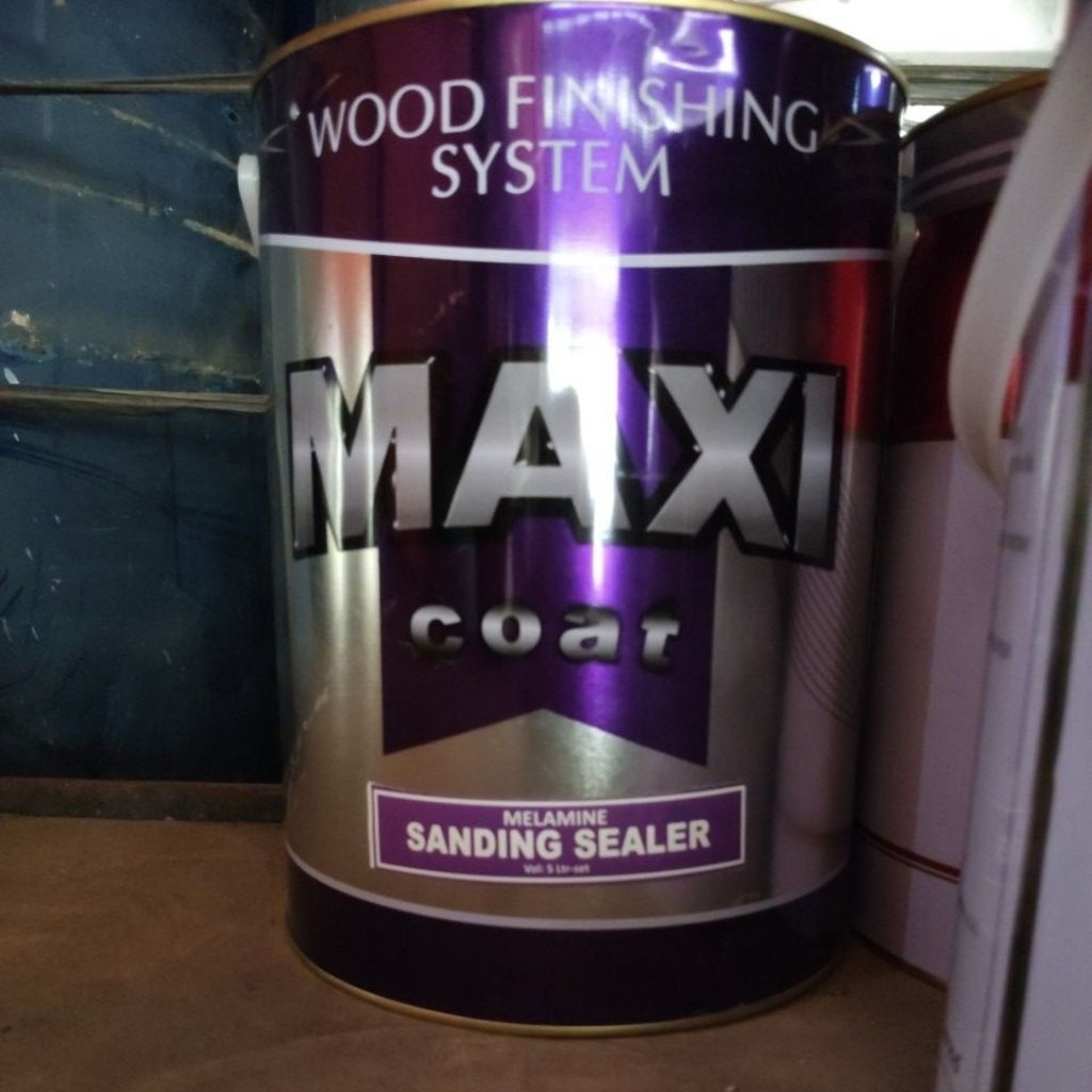 Melamine Sanding Sealer Cat Pelapis Kayu Warna Natural Merek Maxi - Galon Set 5L