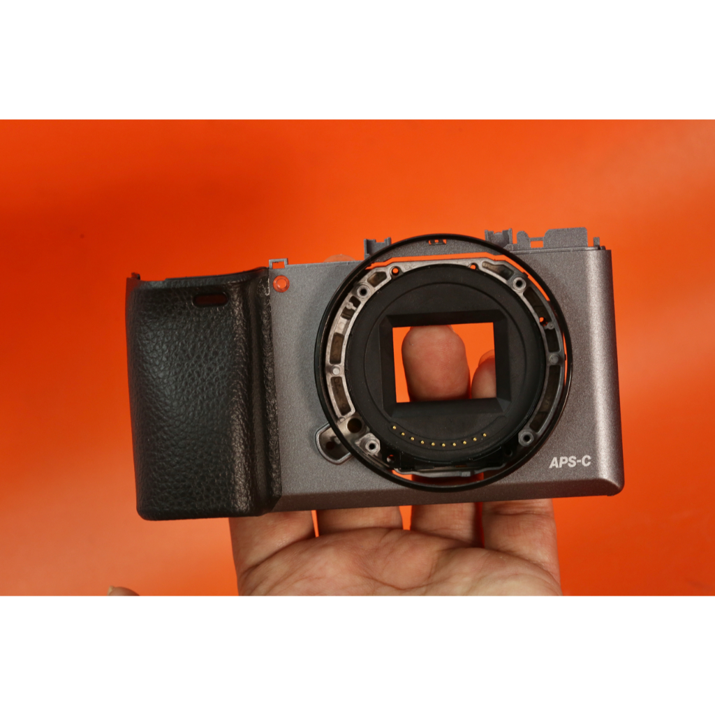 Body Cover Depan Grey Sony A6000 A293