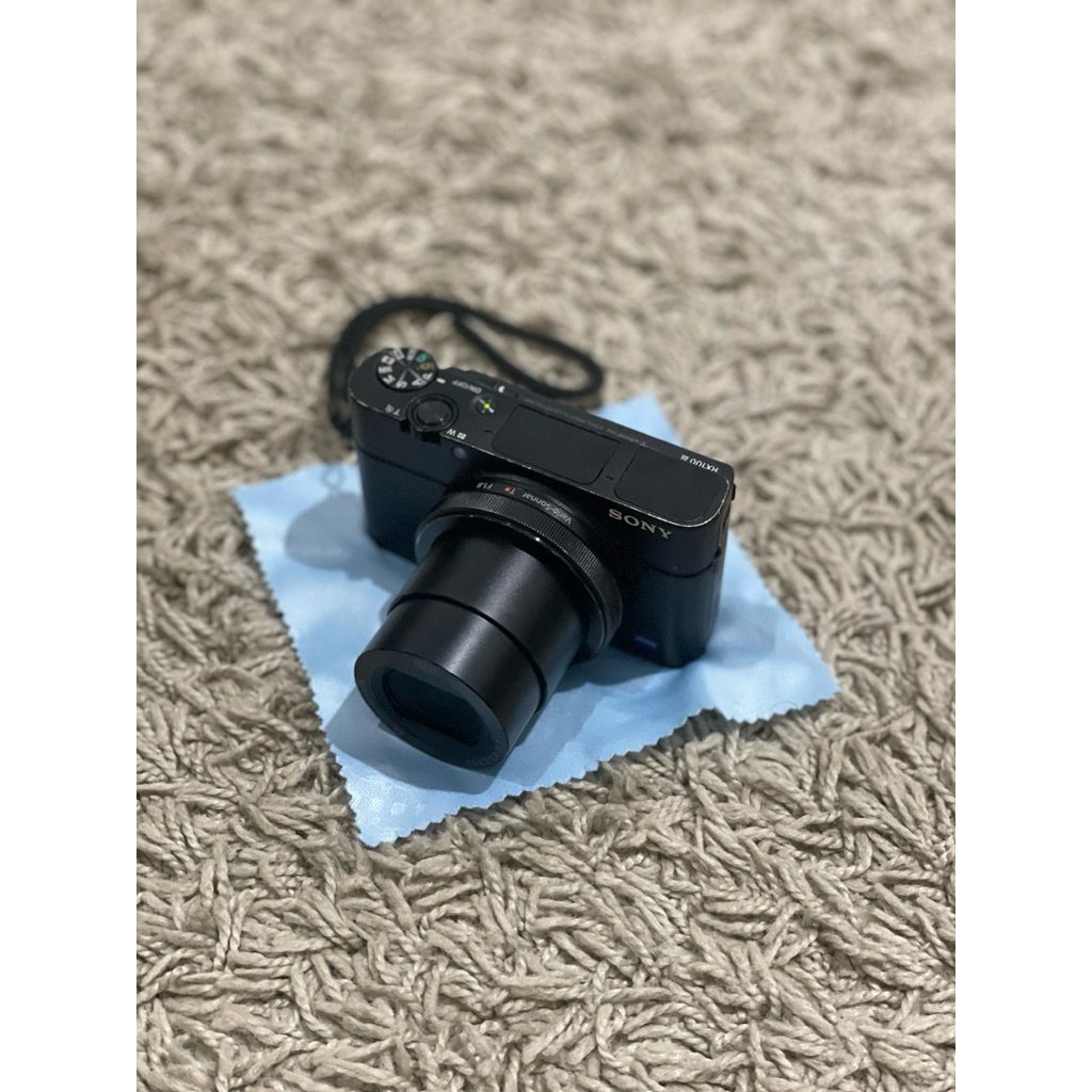 Kamera Vloging Sony RX100 Mark II Mark III Mark IV Siap Pakai (Banyak Bonus)