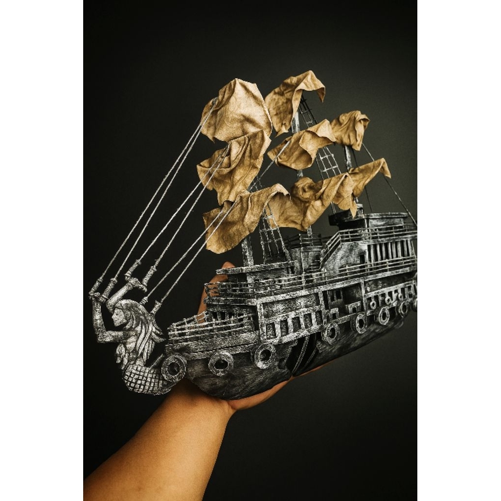 Hiasan Kapal Bajak Laut Mermaid Dekorasi Aquarium 50 cm