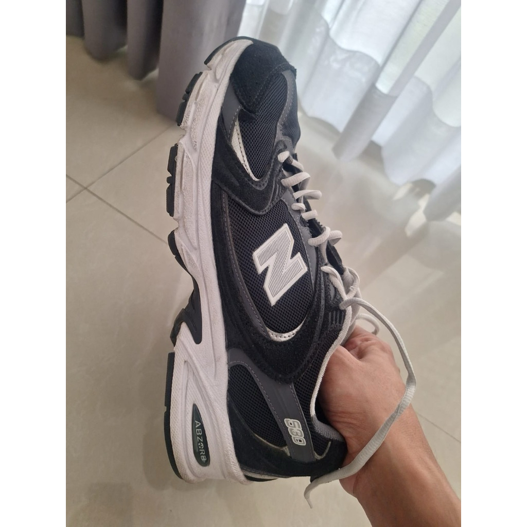 Sepatu New Balance Size 45