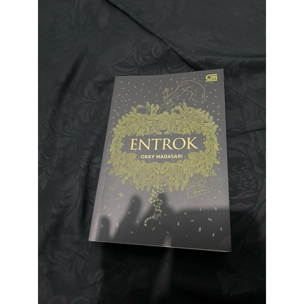 Buku Bekas/ Preloved Okky Madasari Entrok