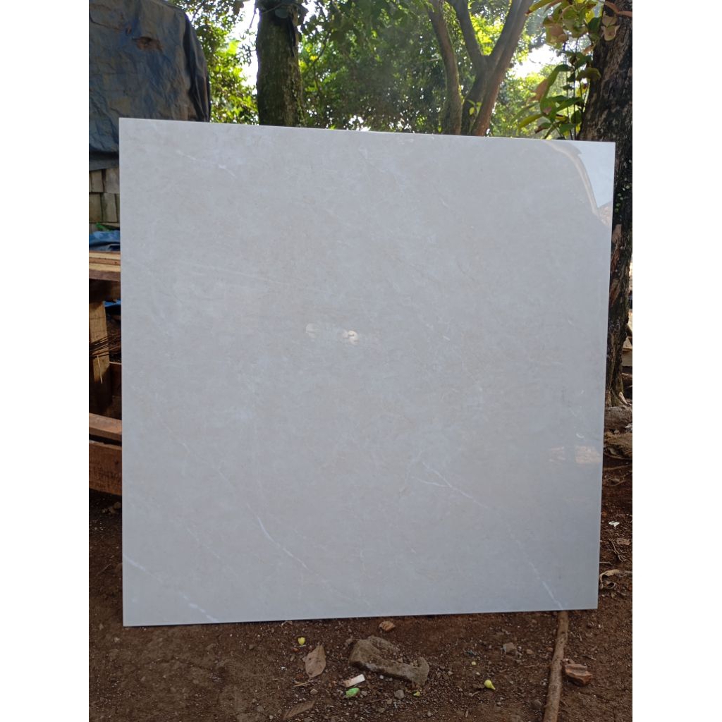 Granit 80x80 Bergamo Cream Glossy Infiniti