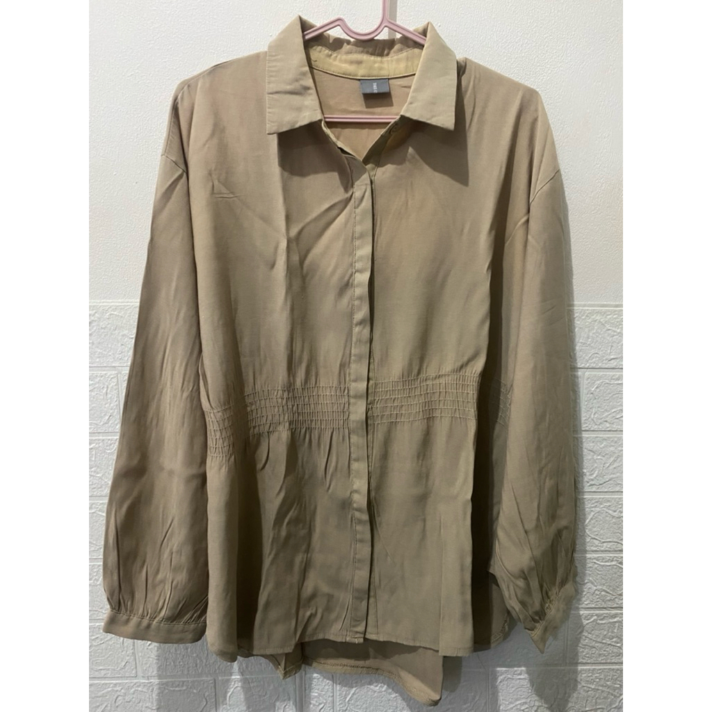 kemeja This Is April