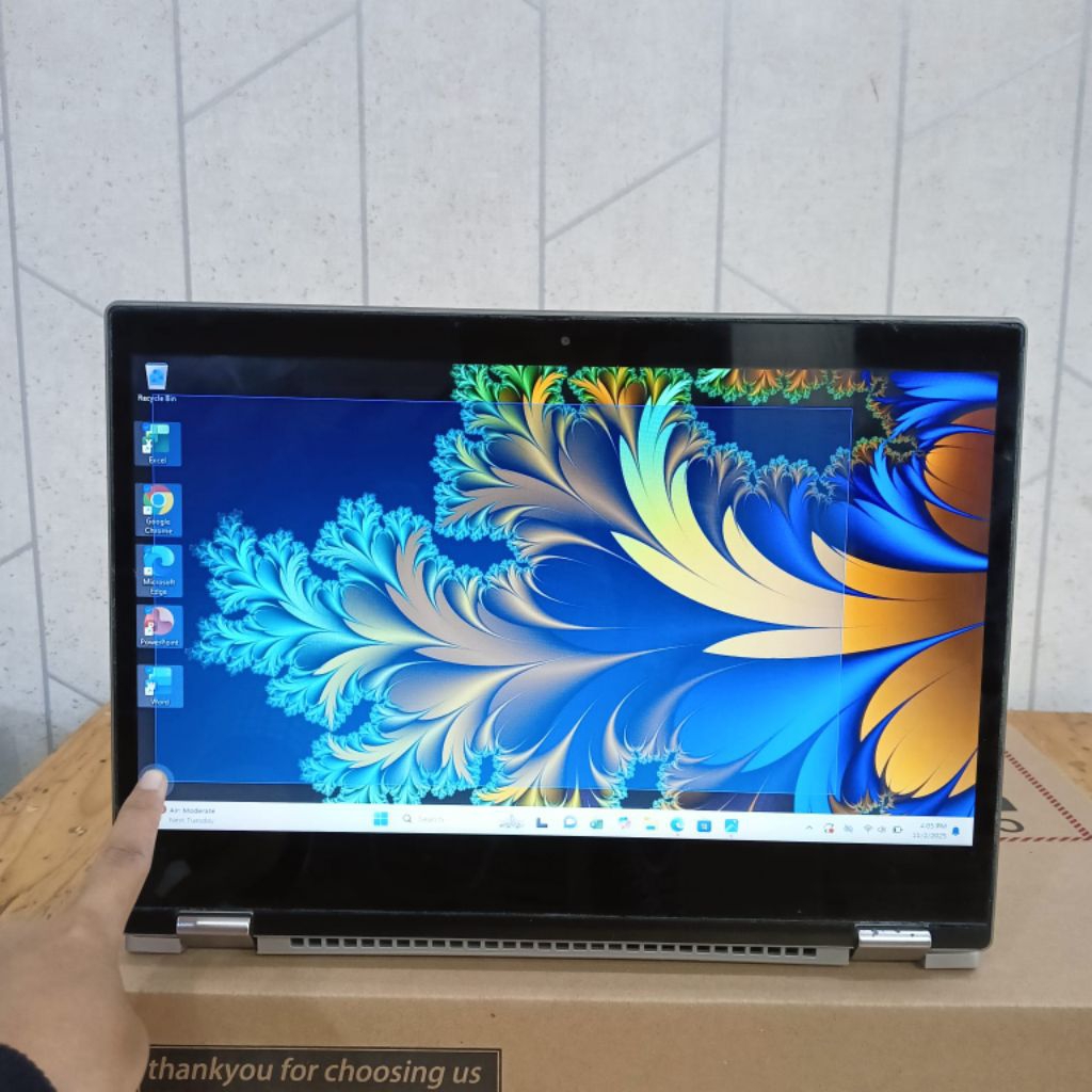 Lenovo Yoga 520 Core i3-8130U, Ram 8Gb/SSD 256Gb bisa Flip jadi Tablet Touchscreen Dualvga Nvdia Gef