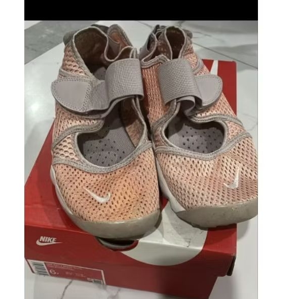 PL Nike air rift arctic orange