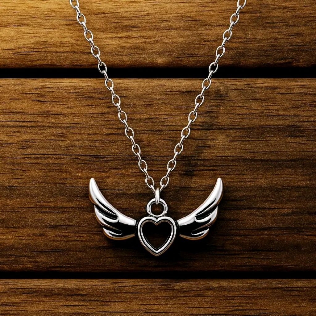 KALUNG TITANIUM HATI BERSAYAP SILVER AKSESORIS COUPLE ELEGAN