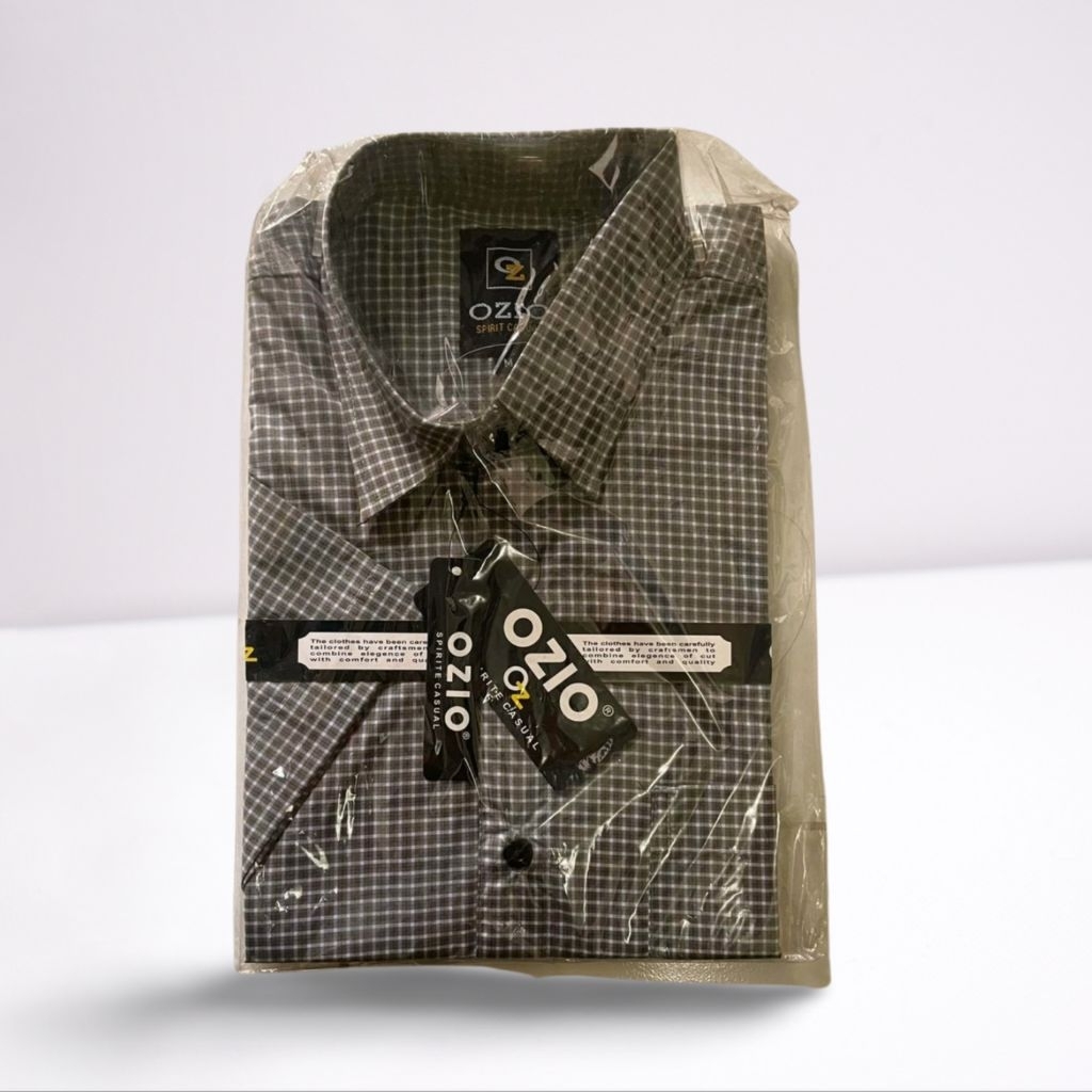 KEMEJA PRIA KOTAK-KOTAK KECIL HITAM LENGAN PENDEK