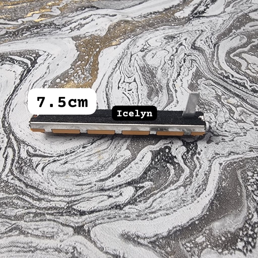 Potensio Mixer Geser 7.5cm 10K Hitam 7.5 cm