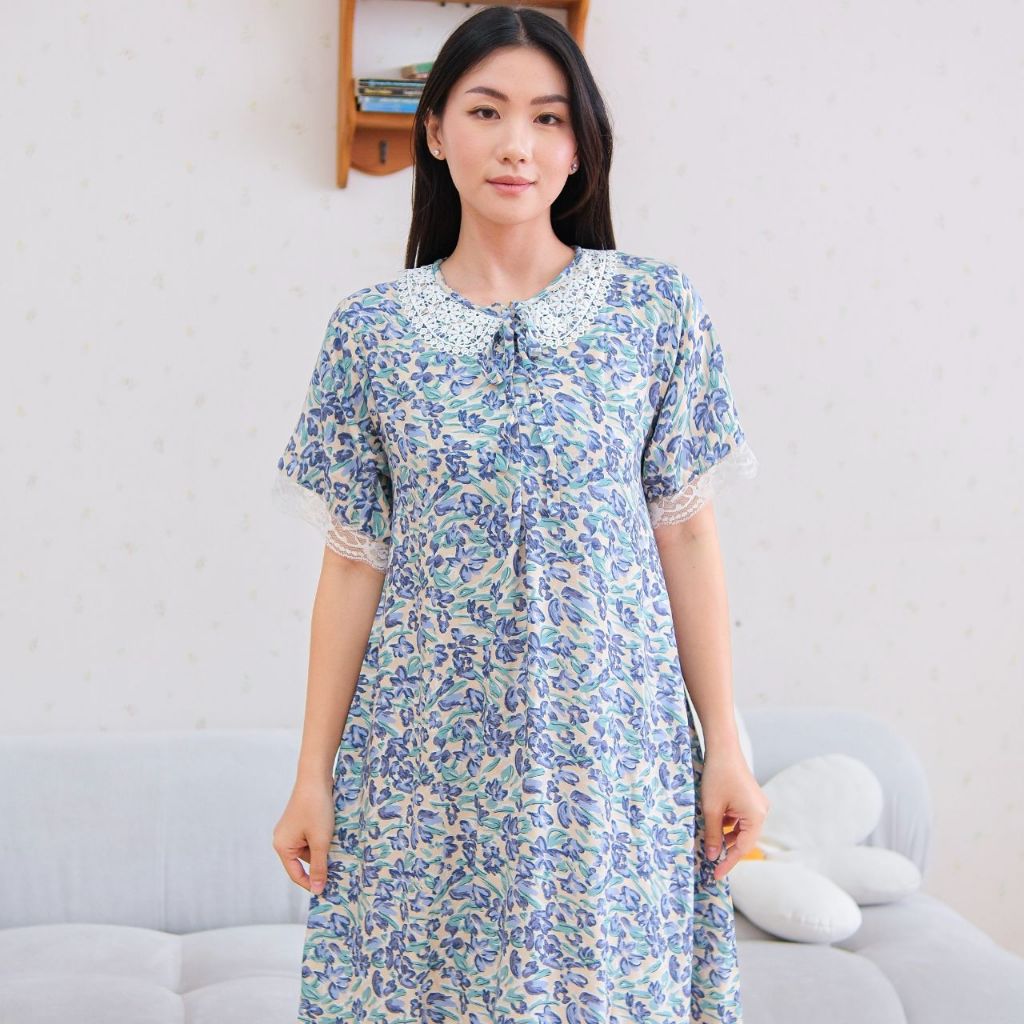 AURAE - Prisa | Dress Tidur Wanita Rayon Motif Bunga Lengan Pendek Kerah Brokat Nyaman