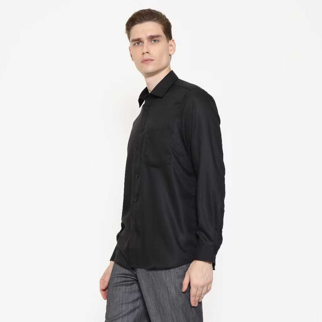 Kemeja Black Regular Remus By Lawell Pria Dewasa - RITA