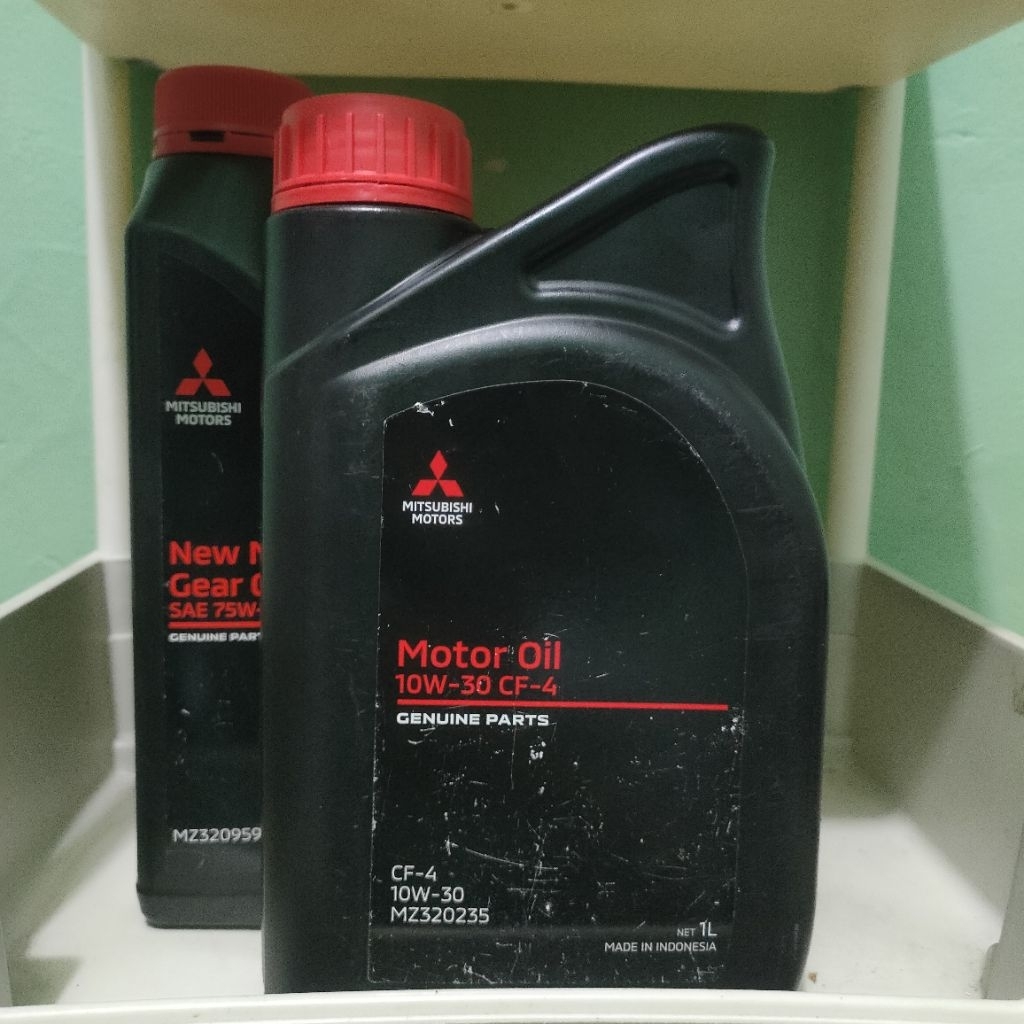 Mitsubishi oli 10W-30 CF-4