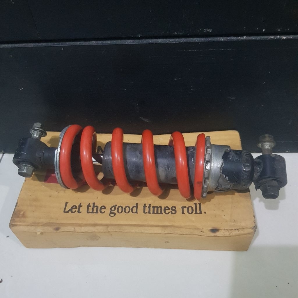 monoshock kawasaki athlete fury original copotan pnp yamaha tiara