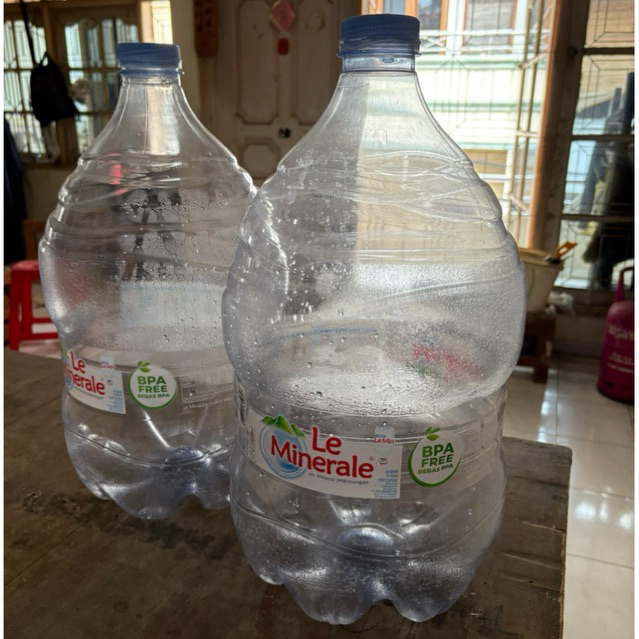 (HANYA SAMEDAY/INSTANT) ready stock galon kosong Le Mineral 15L kondisi bagus lengkap dengan tutup