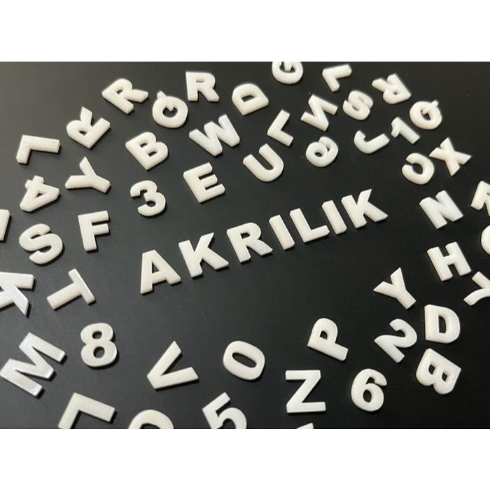HURUF TIMBUL KAPITAL & ANGKA AKRILIK PUTIH NON BUSA HATI UKURAN  TINGGI 7 CM