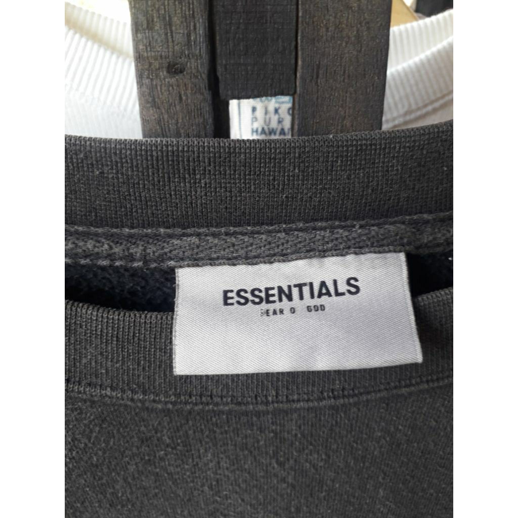 Essentials L original new