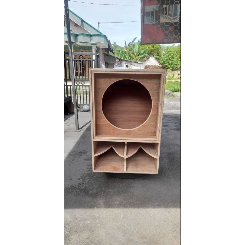 BOX CBS NOGOSARI 18 INCHI