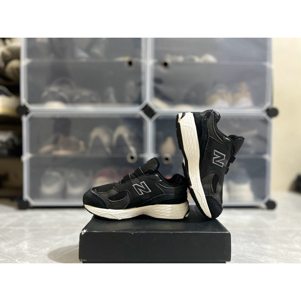 Sepatu Anak Preloved/Second Kids NB 2002R Size 27.5