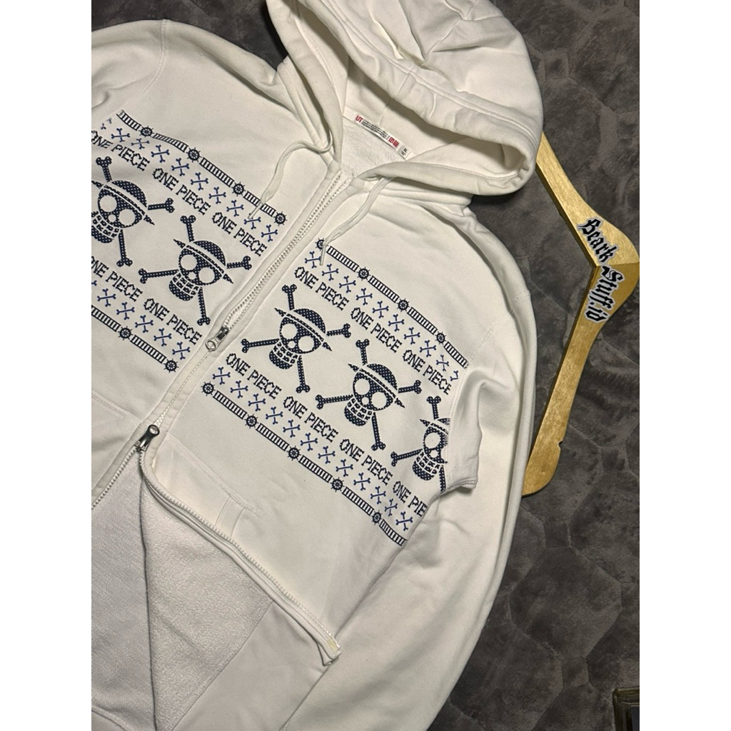 HOODIE UNIQLO X ONE PIECE DOUBLE ZIPPER