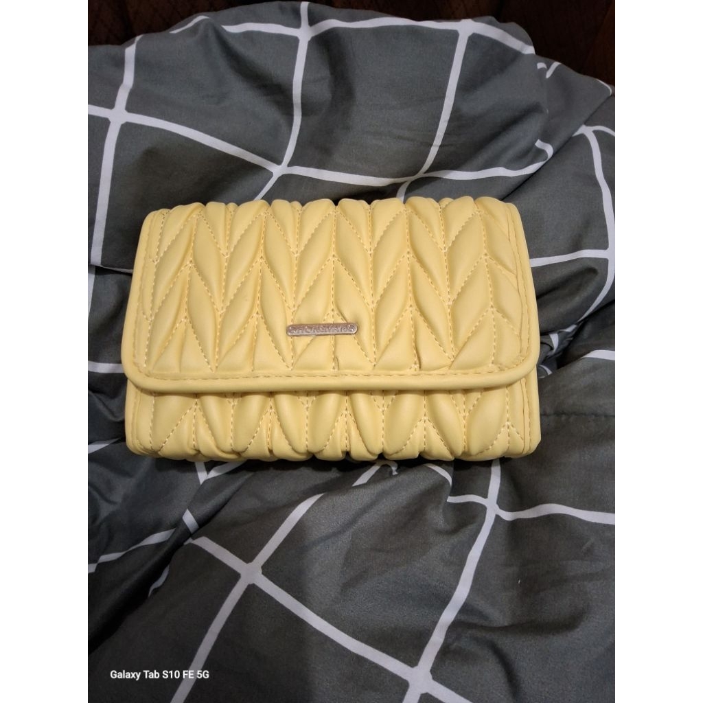 hon yan bag...mantik...