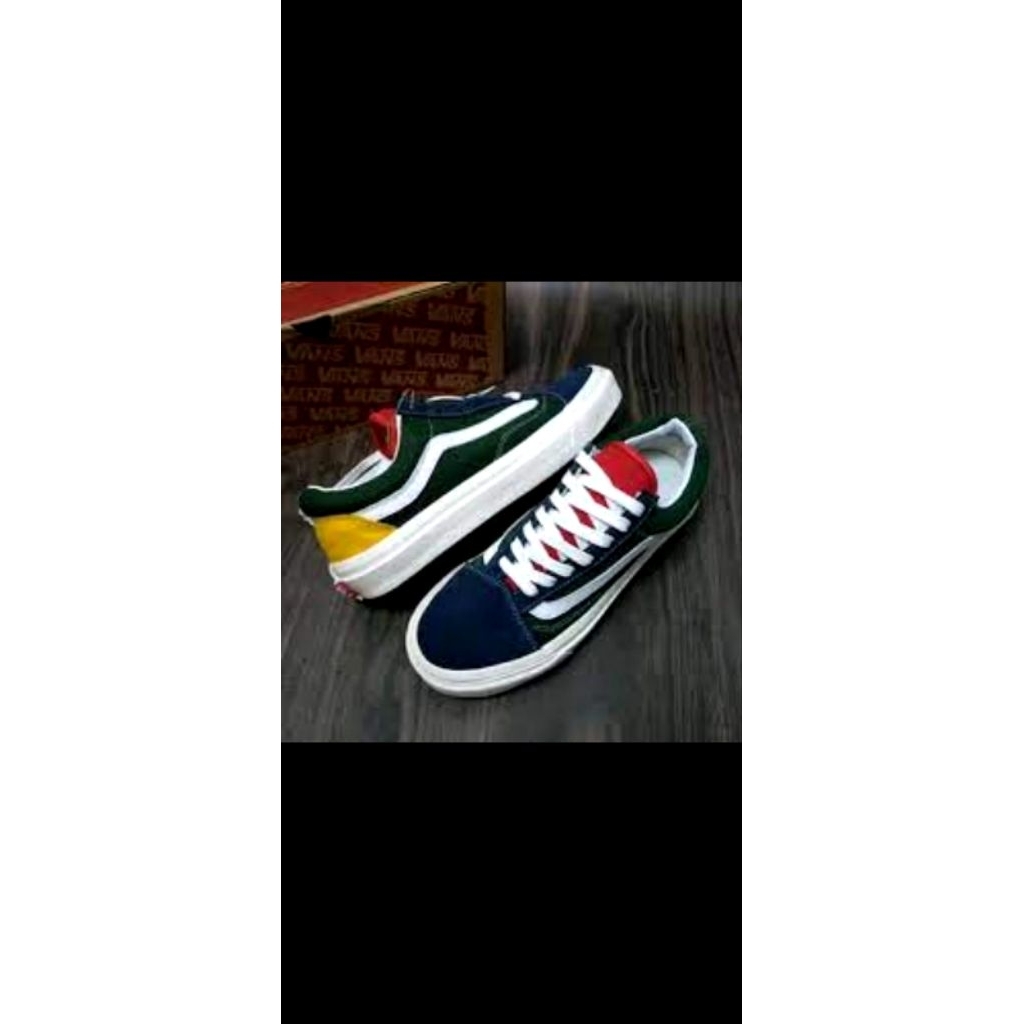 Vans oldskoll-bekas pemakaian