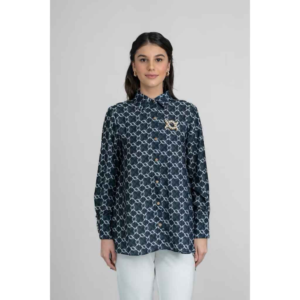 Monogram Pleated Shirt Wearing Klamby