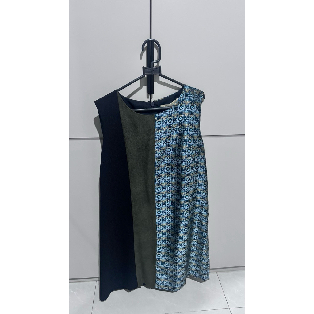 dress minimal preloved