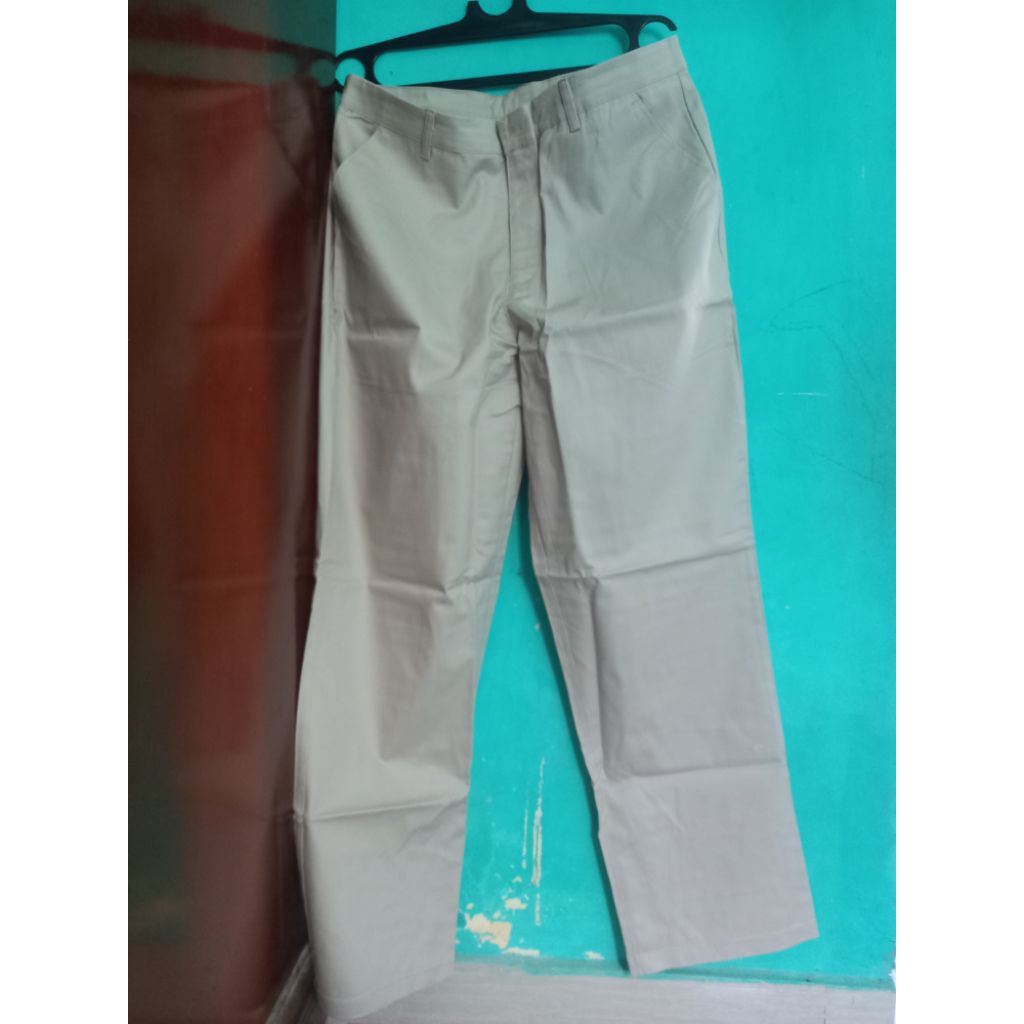 Celana Chinos Panjang Pria Khaki