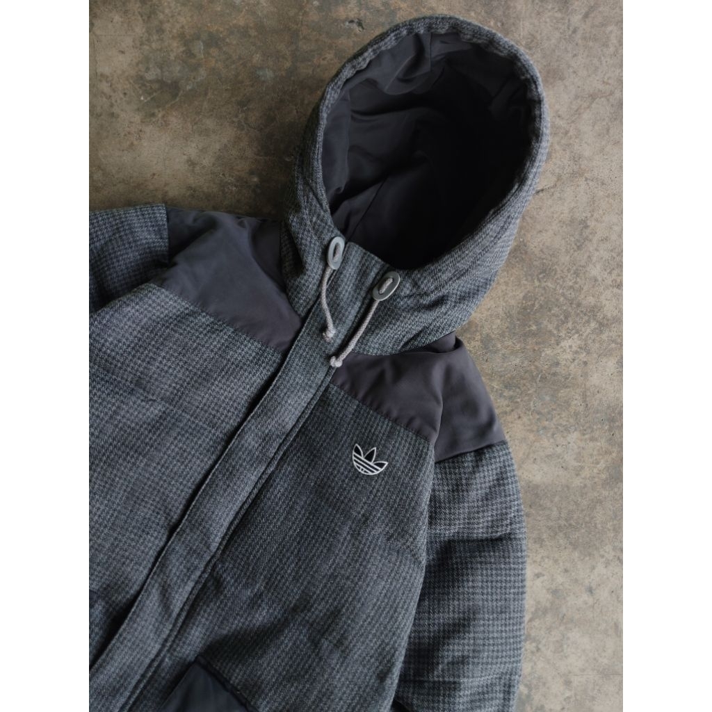 down jaket adidas original