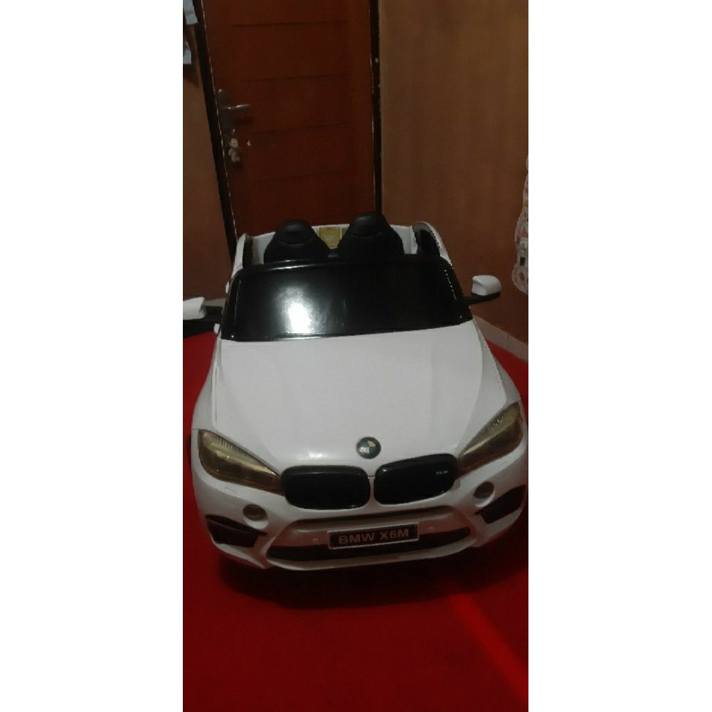 Mobil Aki Anak BMW X6M