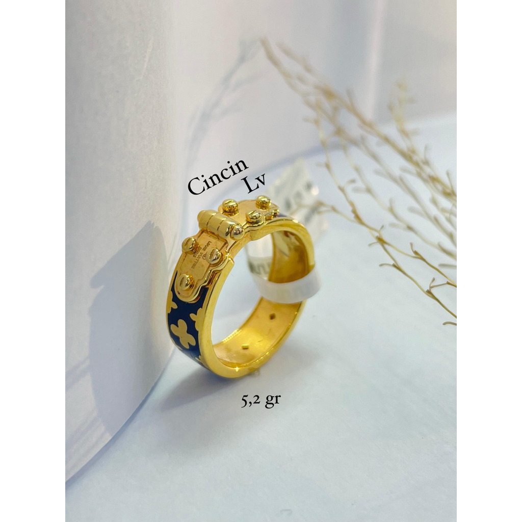 Anting Flower emas kadar 750% / 17,18,22k