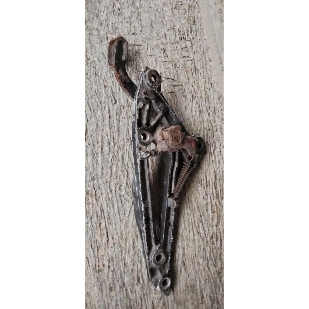 step depan Yamaha rxz