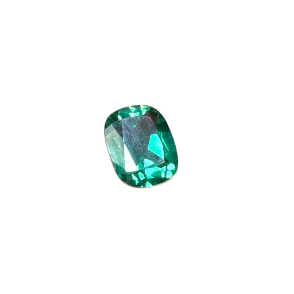 Natural Batu Mulia Permata Green Topaz sudah bermemo