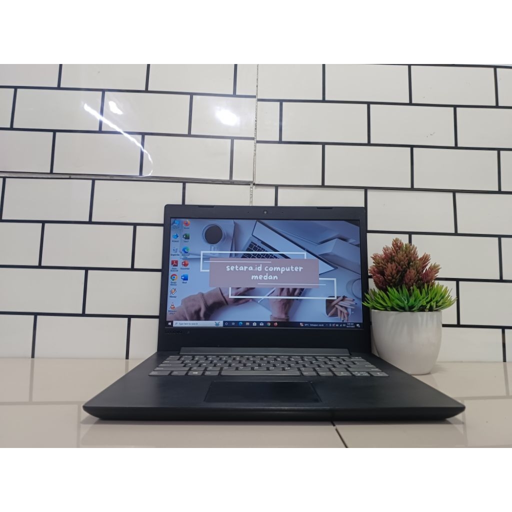 Laptop Lenovo V145-14,Amd A9-9425,Ram 8Gb,Ssd 256Gb