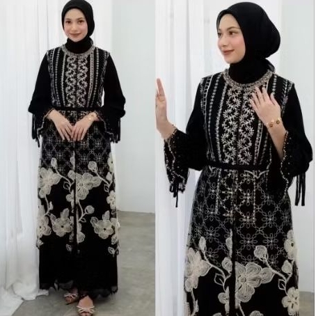 INARA DRESS BY STL SARAH THE LABEL (JET BLACK B L)