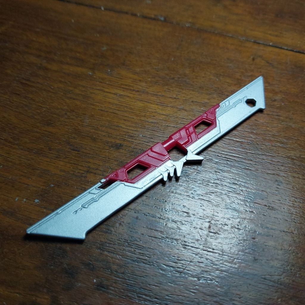 aksesoris senjata Transformers Dark of the moon Cyberberse Commander class Sentinel Prime