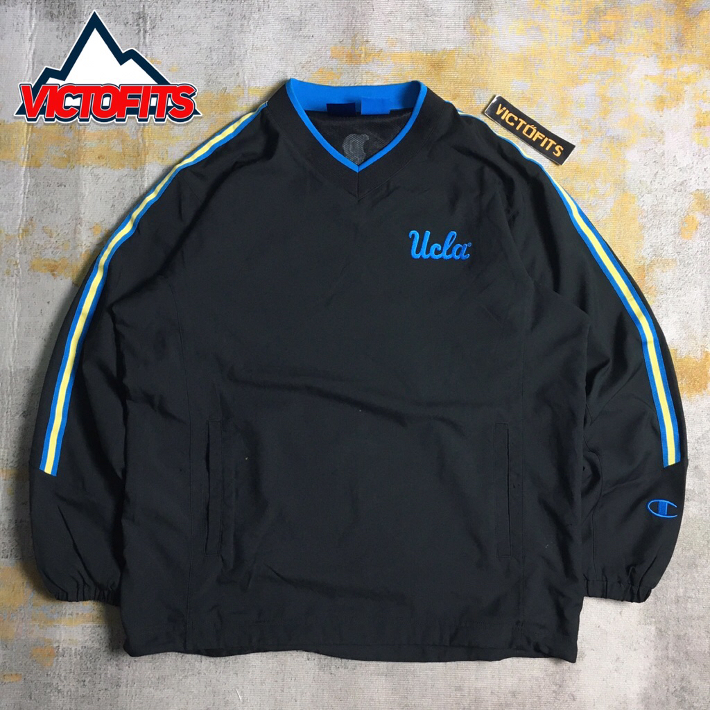 Jaket Windbreaker Track Champion x Ucla