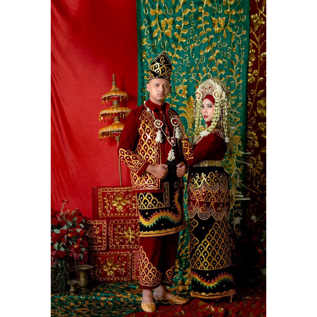 SEWA BAJU ADAT BANJAR COUPLE