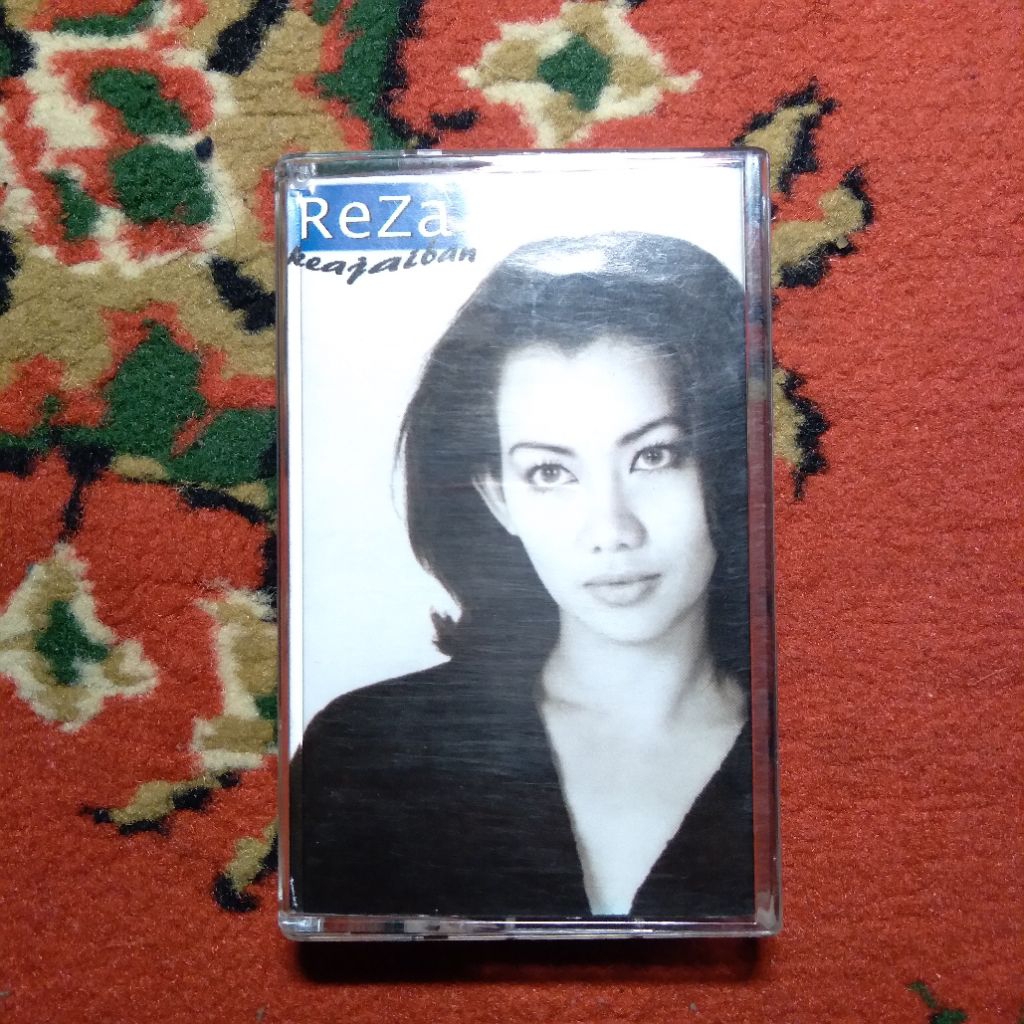 kaset pita reza artamevia keajaiban