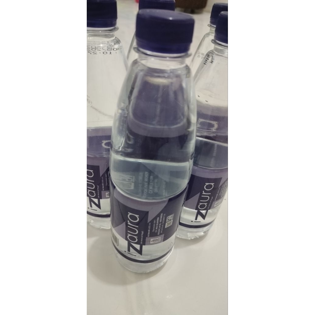 Air Minum Izaura 600ml