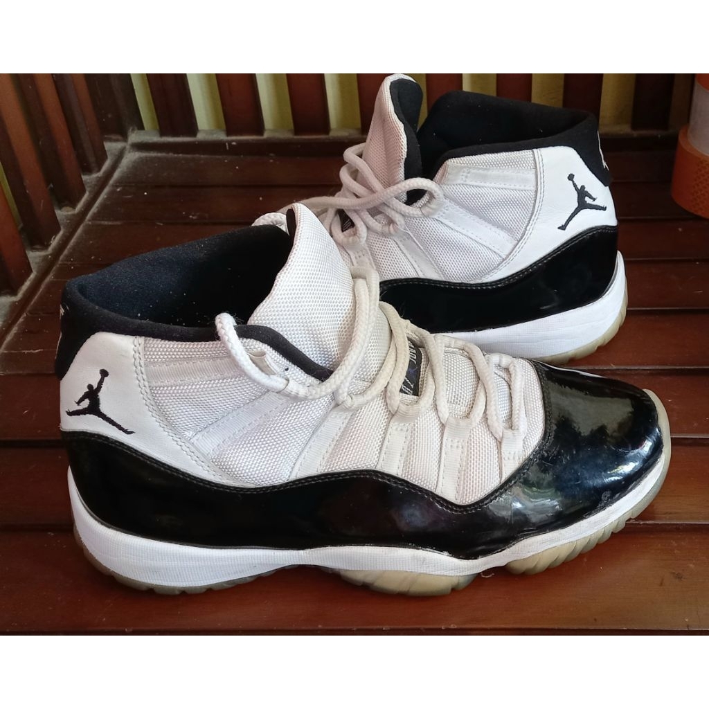 Sepatu basket nike air jordan retro CONCORDE