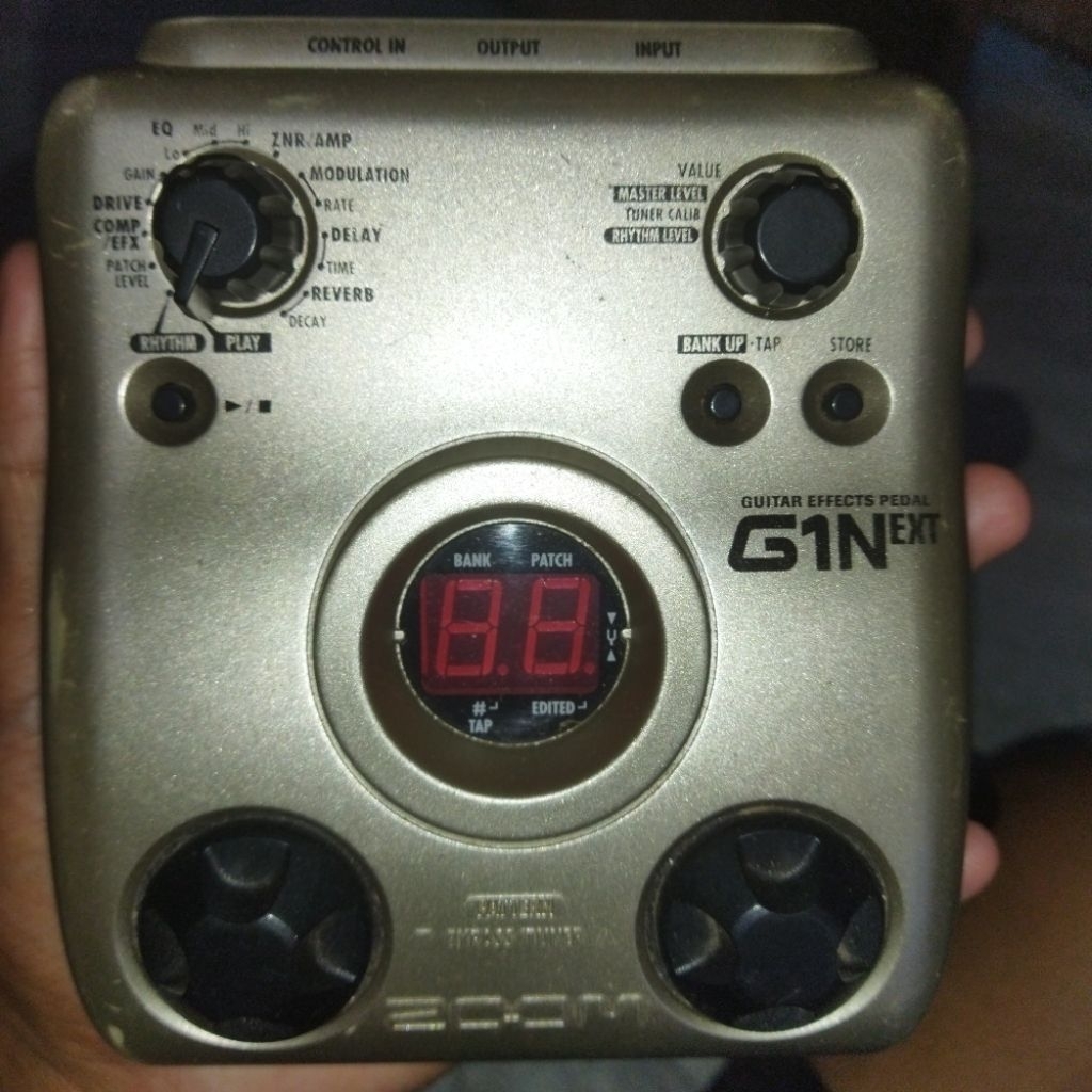 multi efek gitar digital langka merk zoom g1next pedal analog stompbox