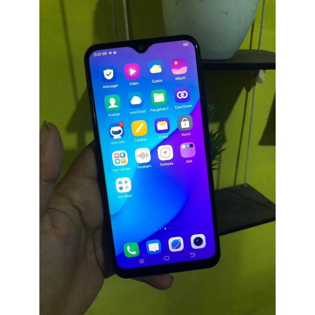 Hp Vivo Y15 RAM 4/64 Kondisi Normal Barang Bagus siap Pakai