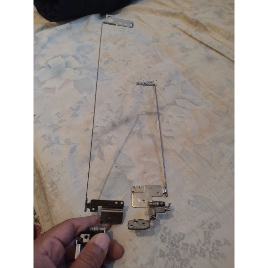 engsel laptop fujitsu lifebook lh532