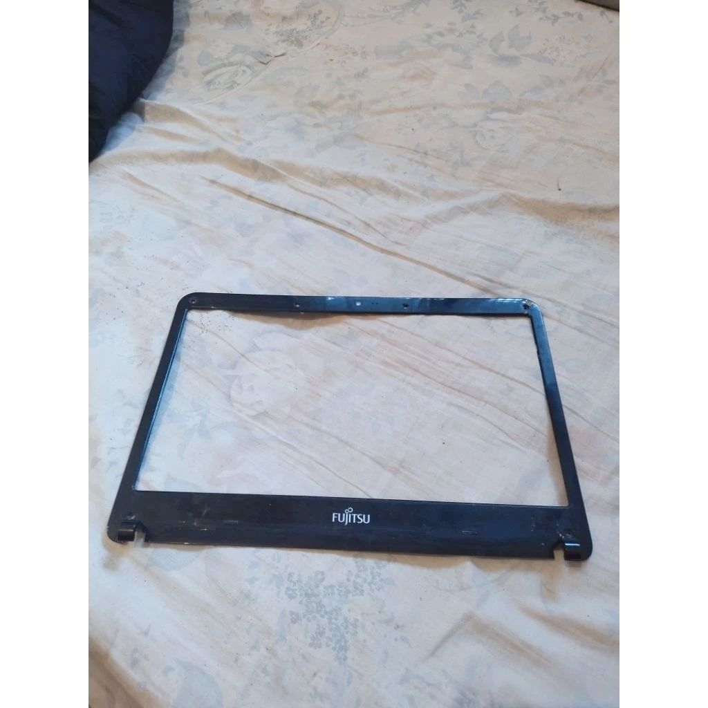 frame lcd depan laptop fujitsu lifebook lh532