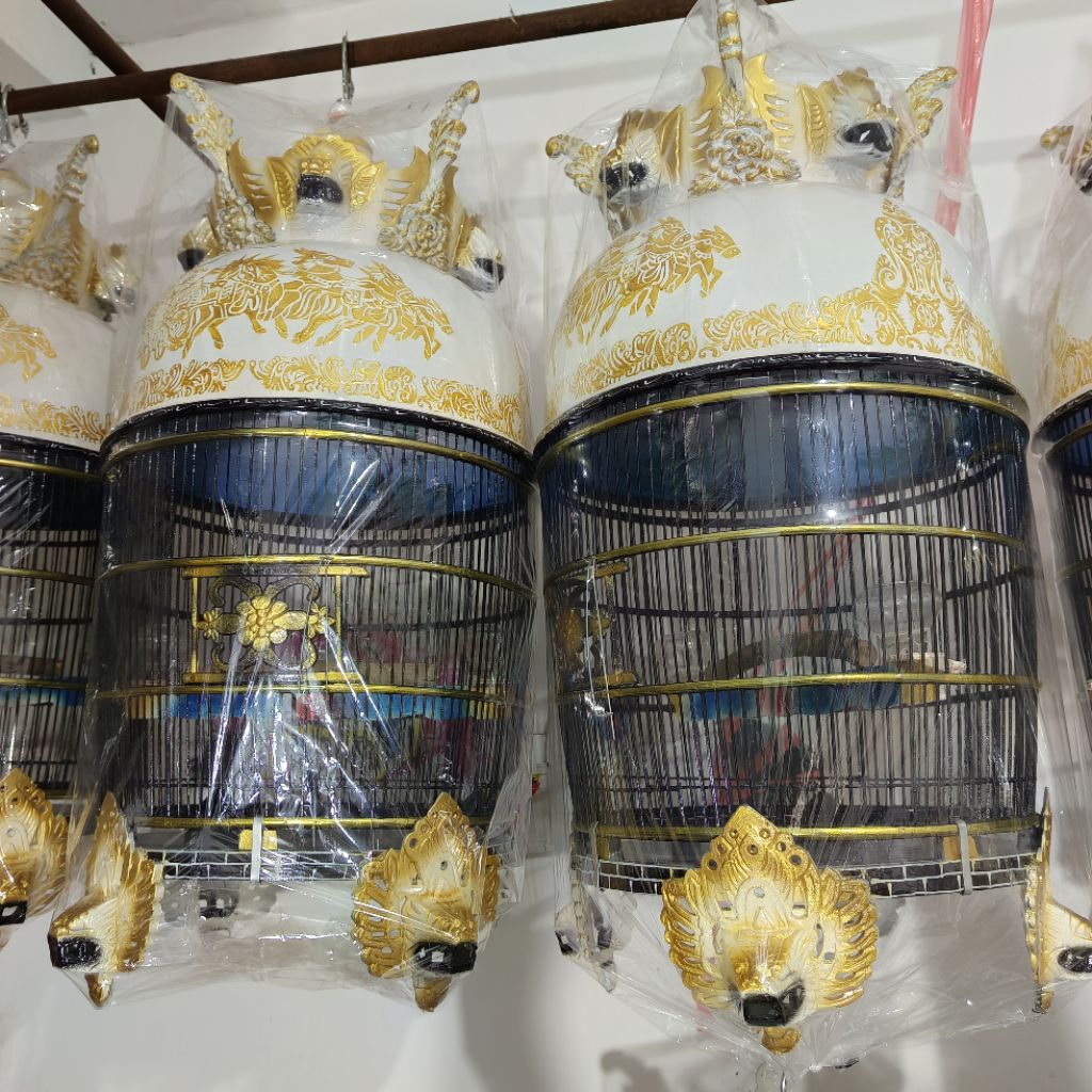 (INSTAN KURIR) Sangkar Perkutut Fiber Mahkota Barong Kaki Barong Motif Kereta