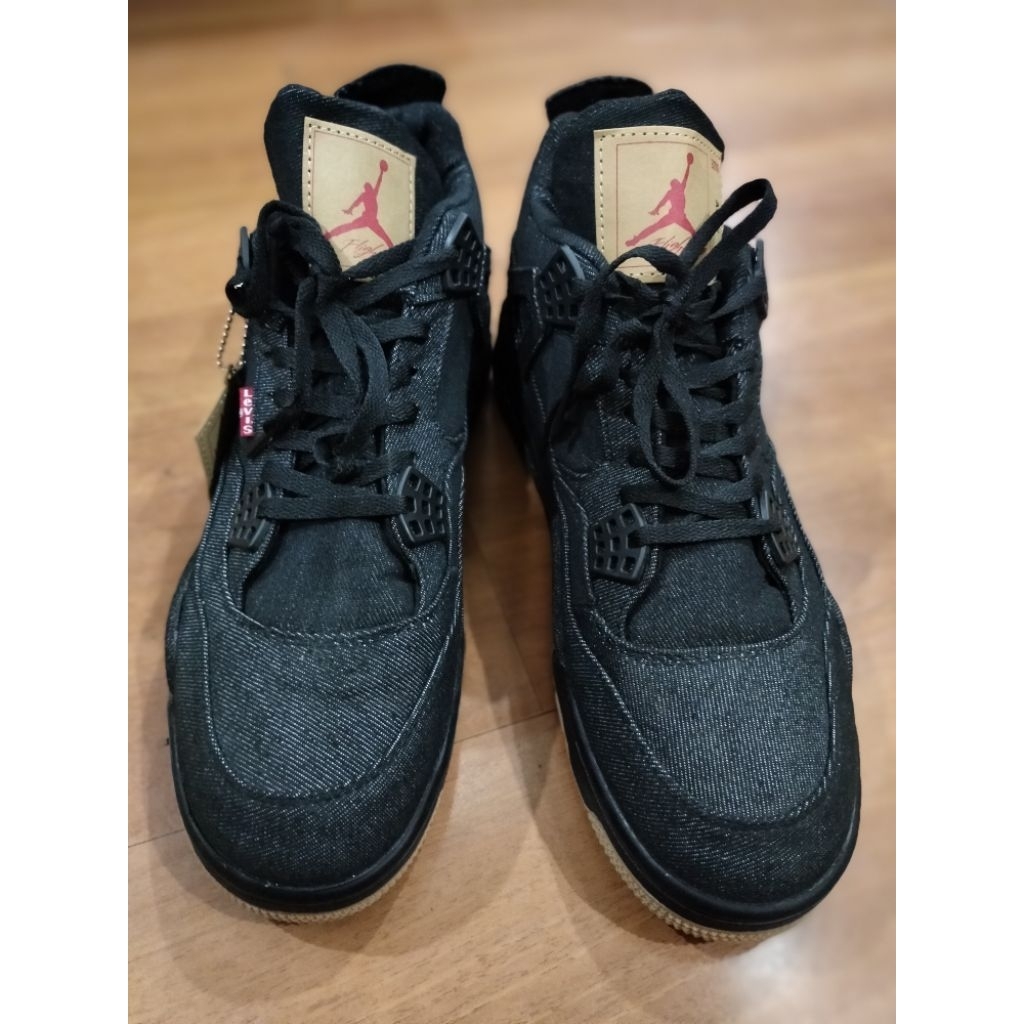 Air Jordan 4 Retro Levis Denim, size 45