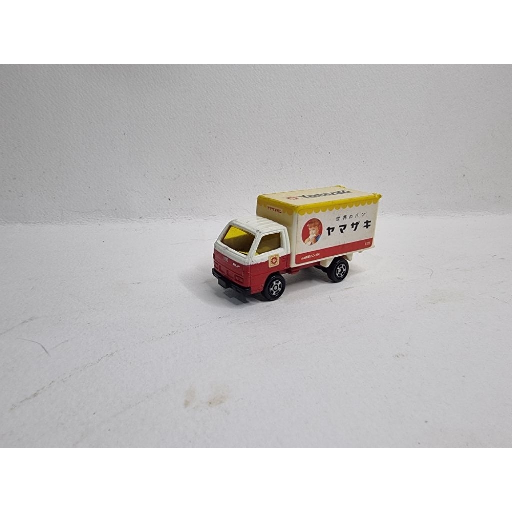 Tomica No. 49 Yamazaki.