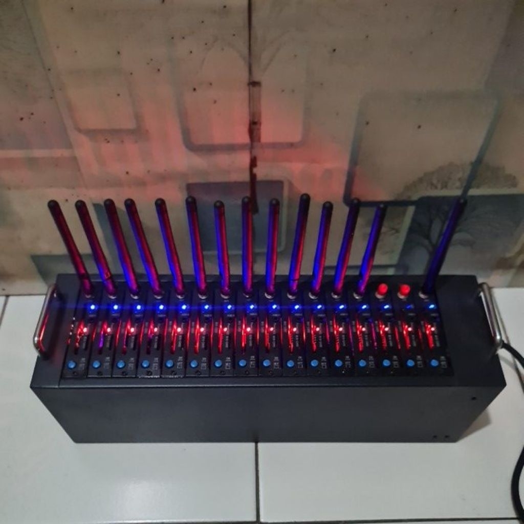 Modem Pool 16 GSM GPRS CDMA 3G WCDMA EVDO TD-SCDMA SECOND