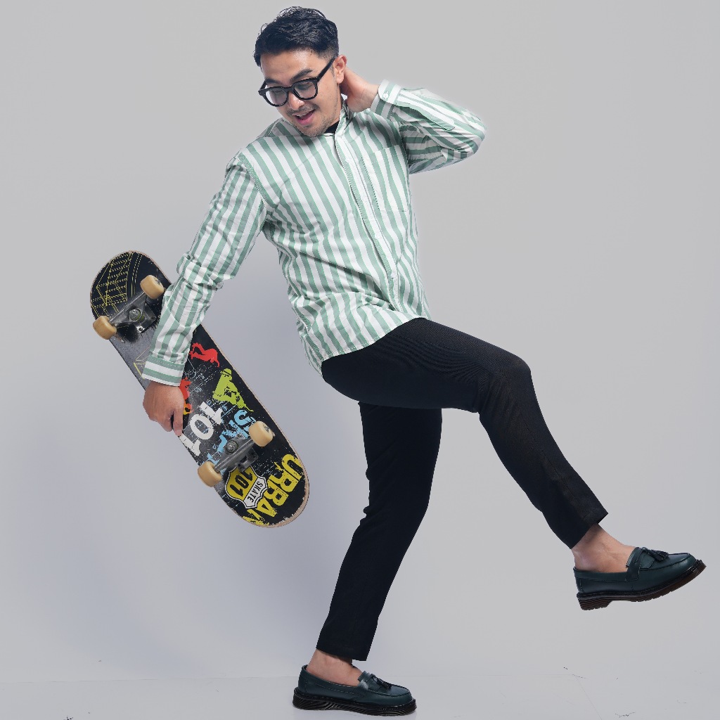 PAKAJI Kemeja Pria Salur Lengan Panjang Premium Kemeja Stripe Pria Kemeja Garis Pria Slimfit Putih G